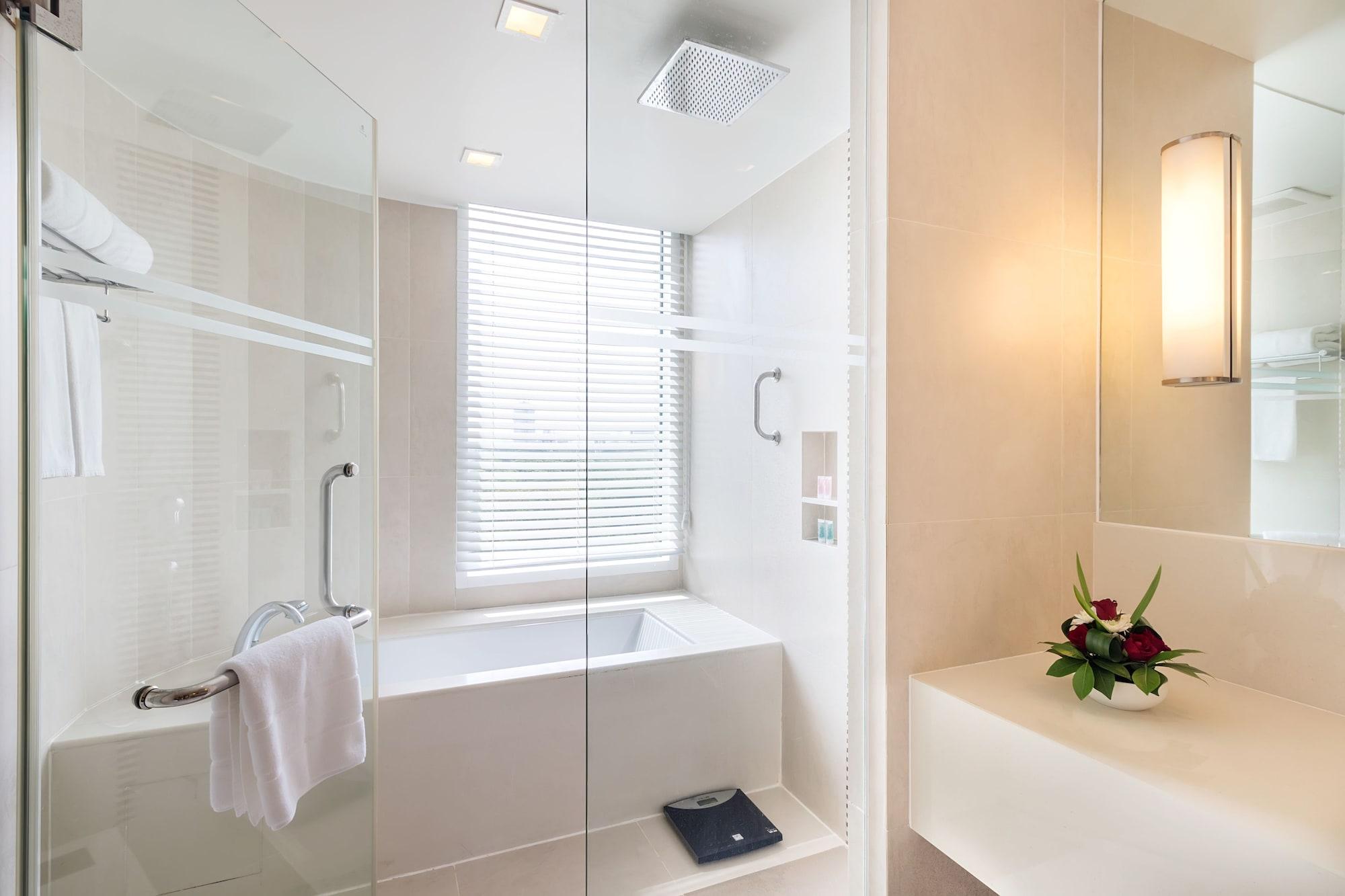 Khách sạn Sora & Sukhumvit 4*