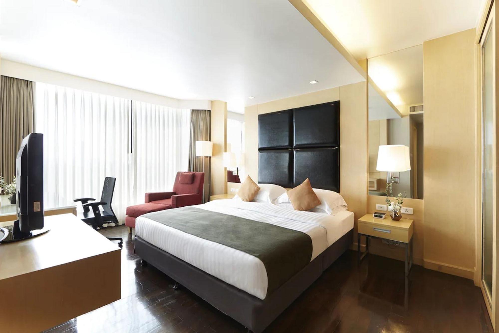 Khách sạn Sora & Sukhumvit 4*